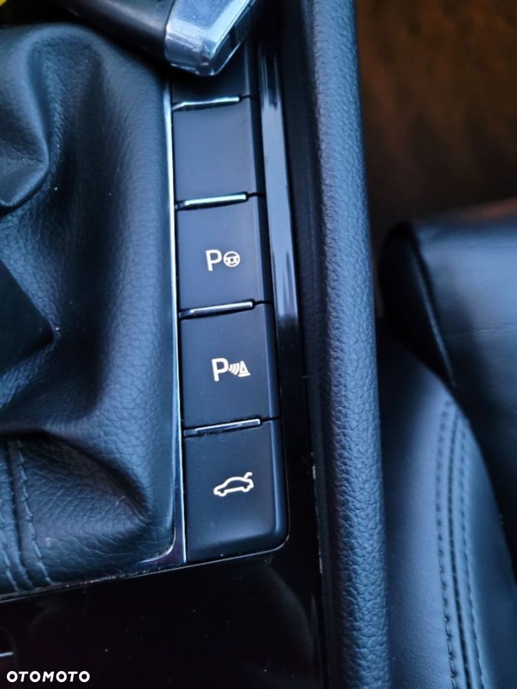 Skoda Superb 2.0 TDI Style - 22