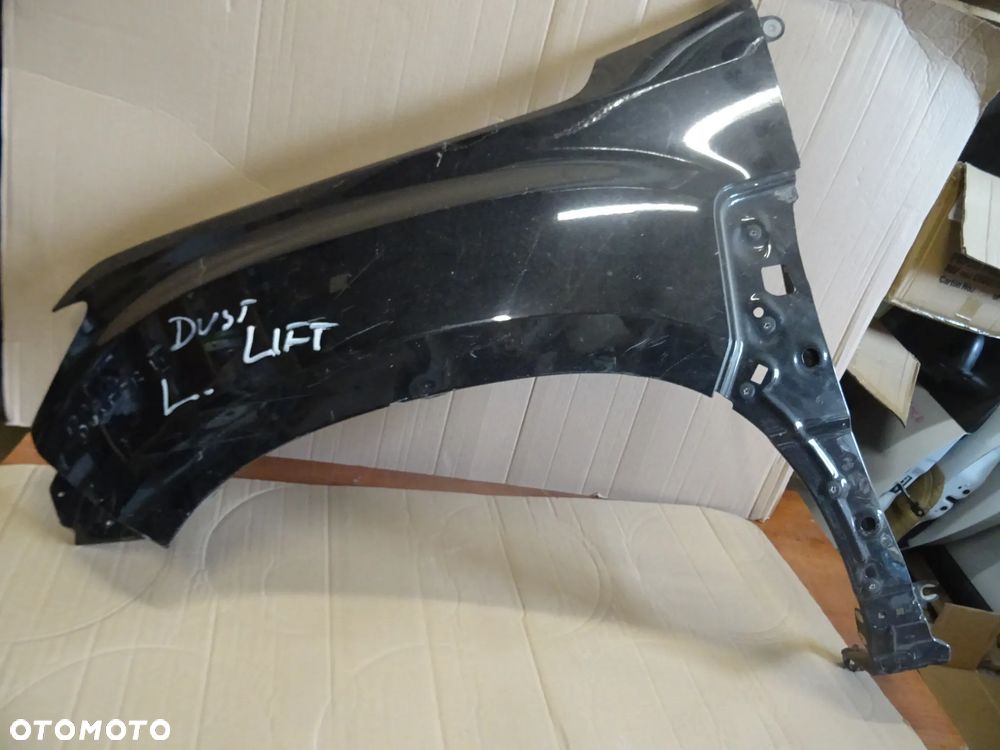 DACIA DUSTER LIFTING BLOTNIK LEWY CZARNY UZYWANY SLADY - 2
