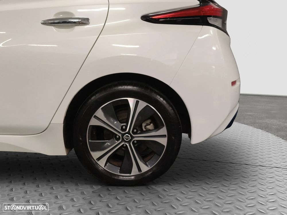 Nissan Leaf N-Connecta - 40