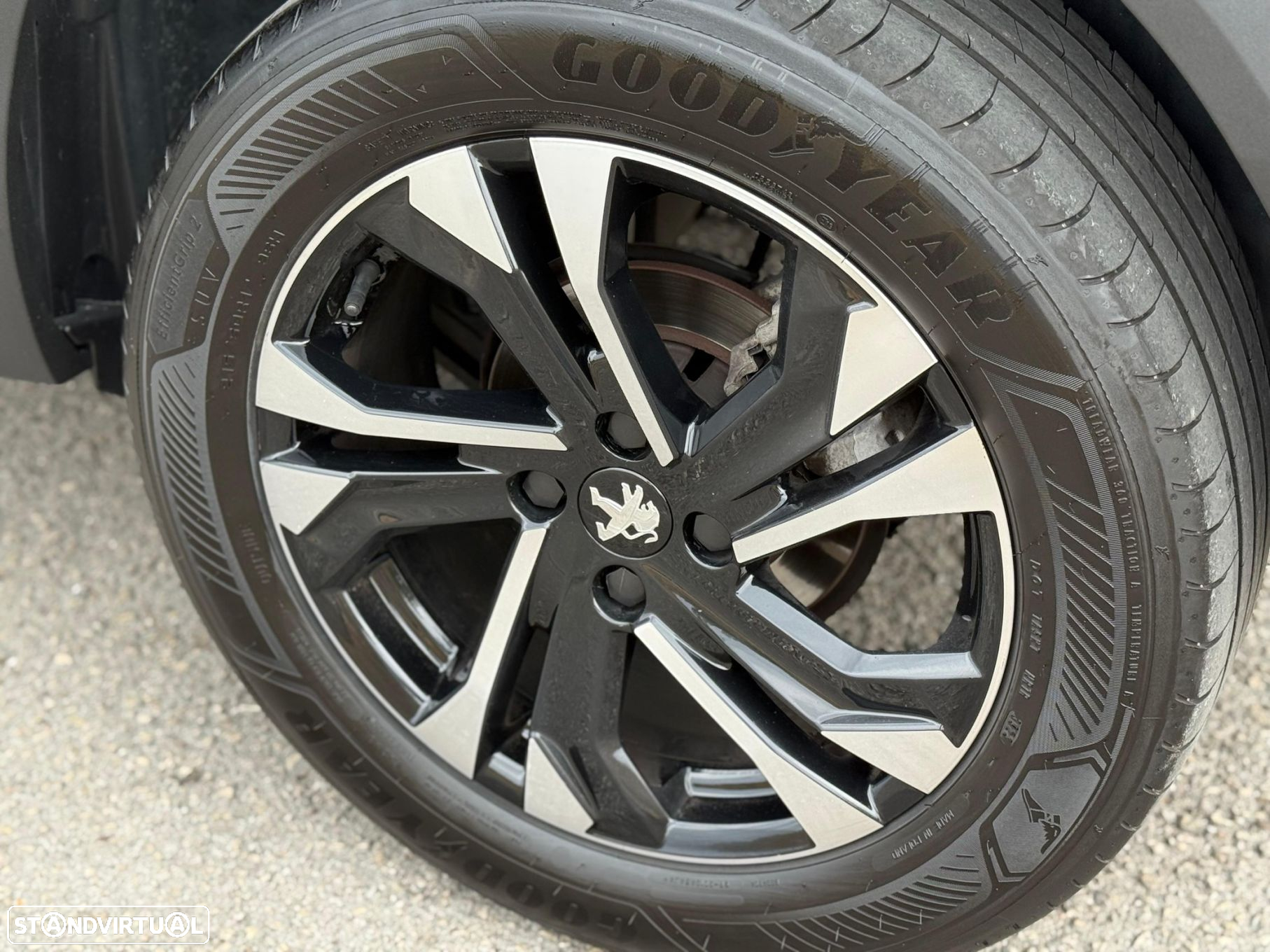 Peugeot 2008 1.5 BlueHDi Allure Pack EAT8 - 4