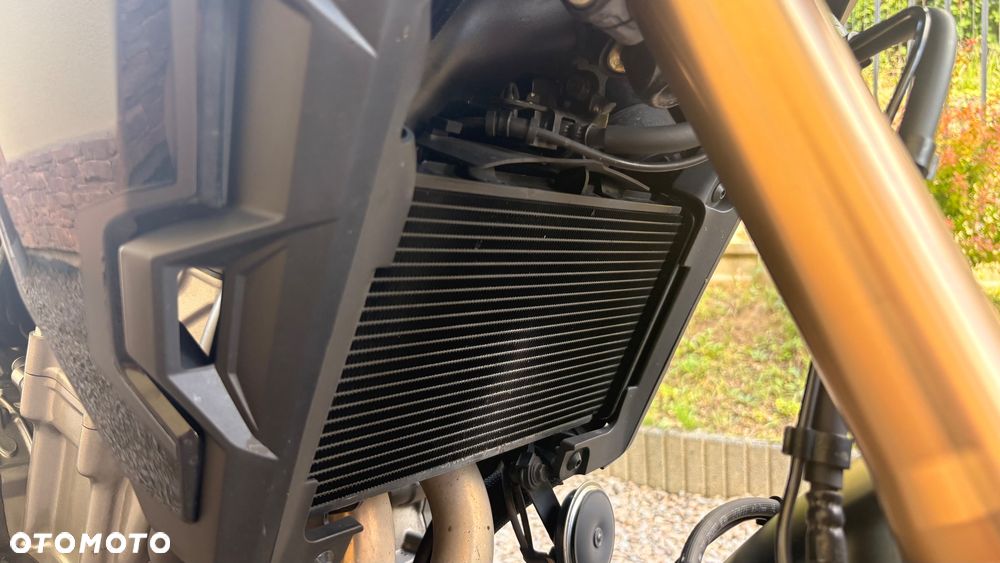 Honda CB - 17
