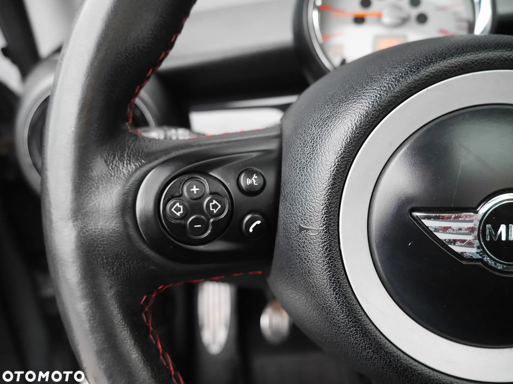 MINI Cooper S 50 Camden - 14