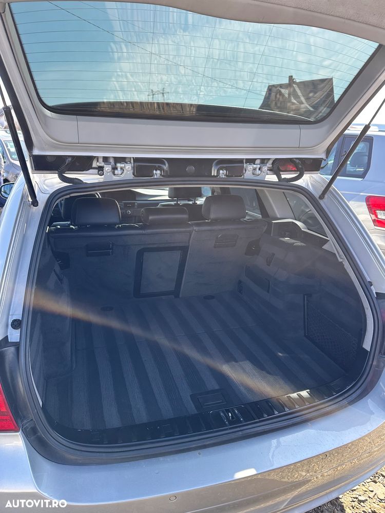 BMW Seria 3 320d xDrive Aut. Edition Exclusive - 13