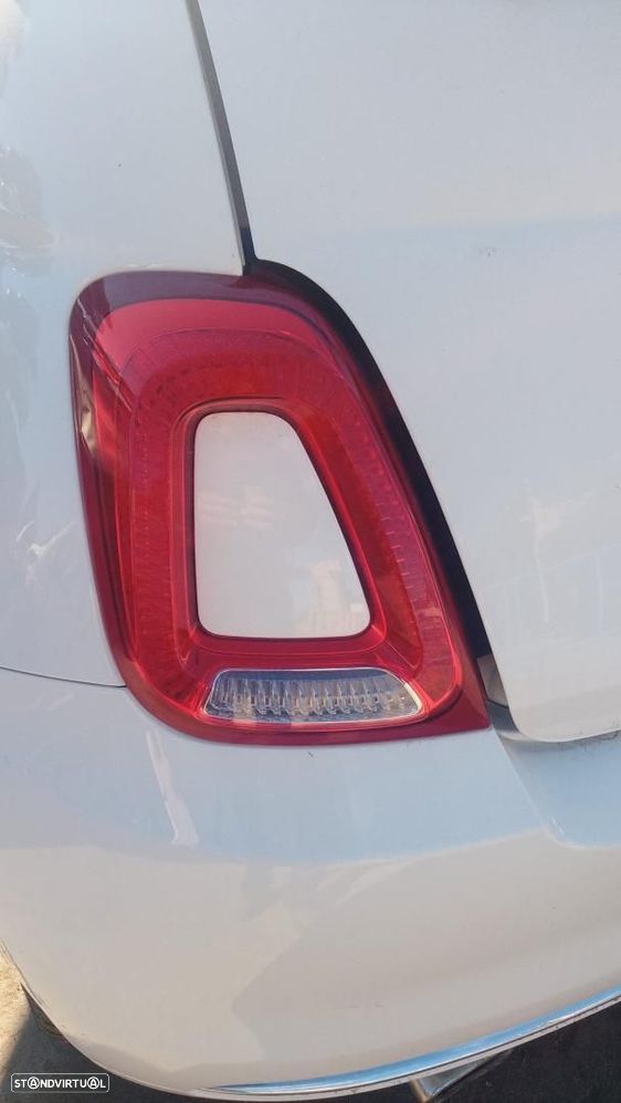 FAROLIM TRASEIRO ESQUERDO FIAT 500 - 1