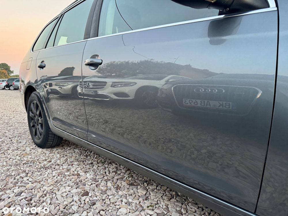 Volkswagen Golf - 20