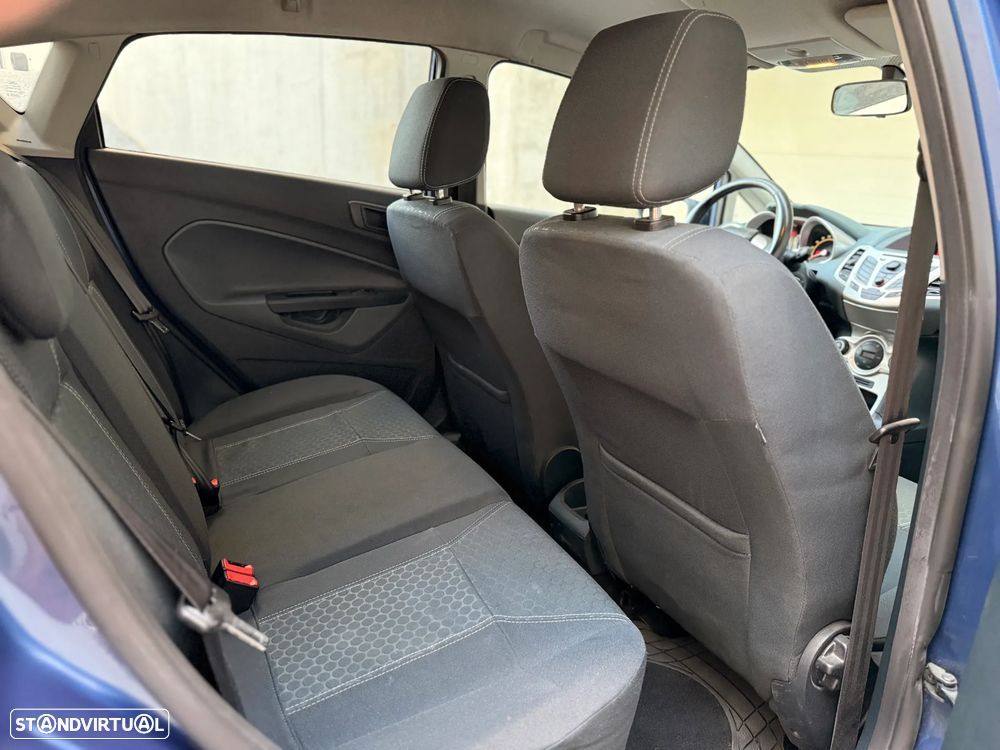 Ford Fiesta 1.25 Titanium - 28