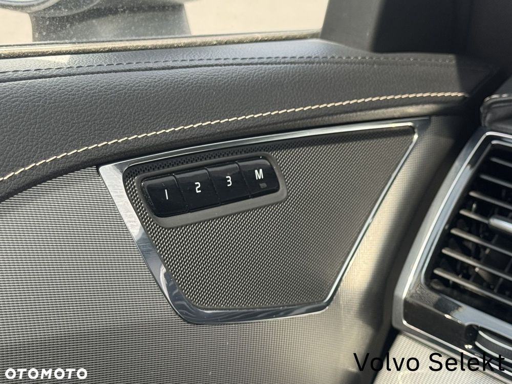 Volvo XC 90 - 34