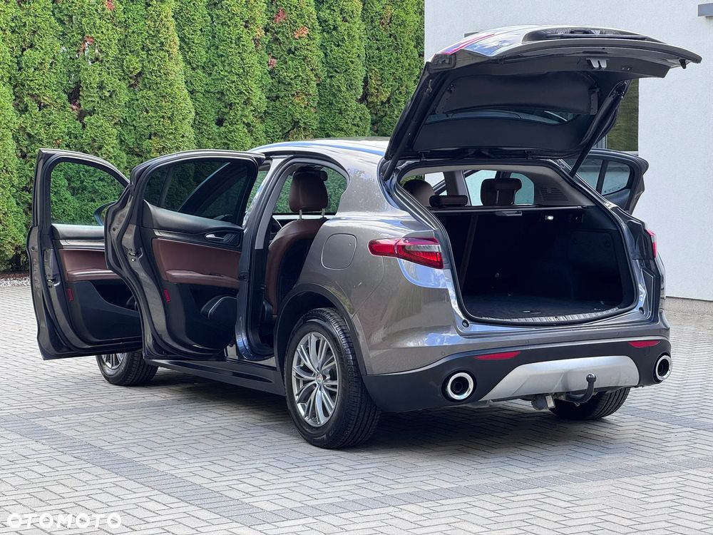 Alfa Romeo Stelvio 2.2 JTDM - 15