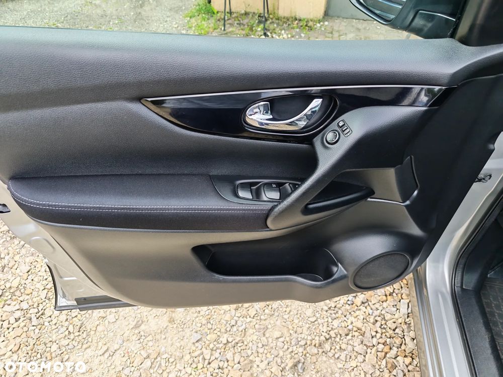 Nissan Qashqai 1.5 dCi Tekna - 25