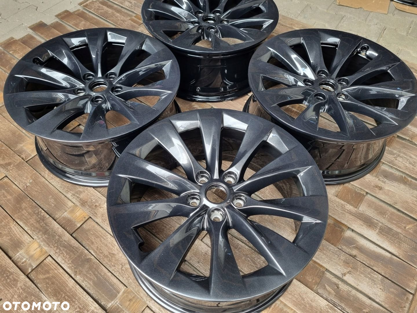 FELGI TESLA LIFT MODEL S 8x19 ET40 5x120 - 2