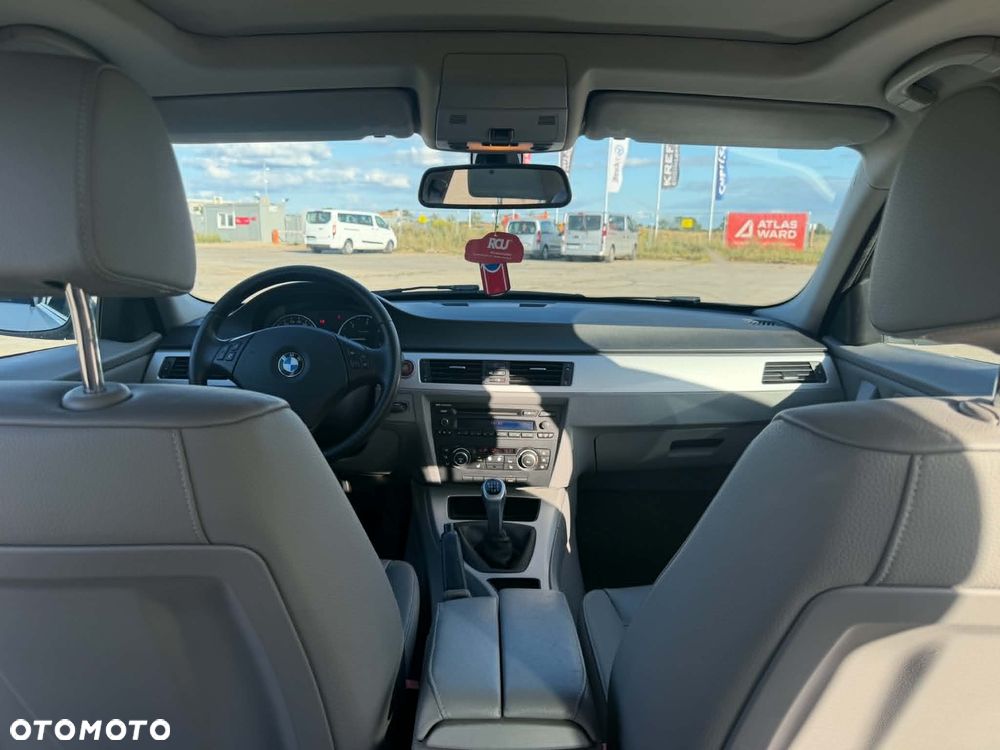 BMW Seria 3 320d DPF - 8