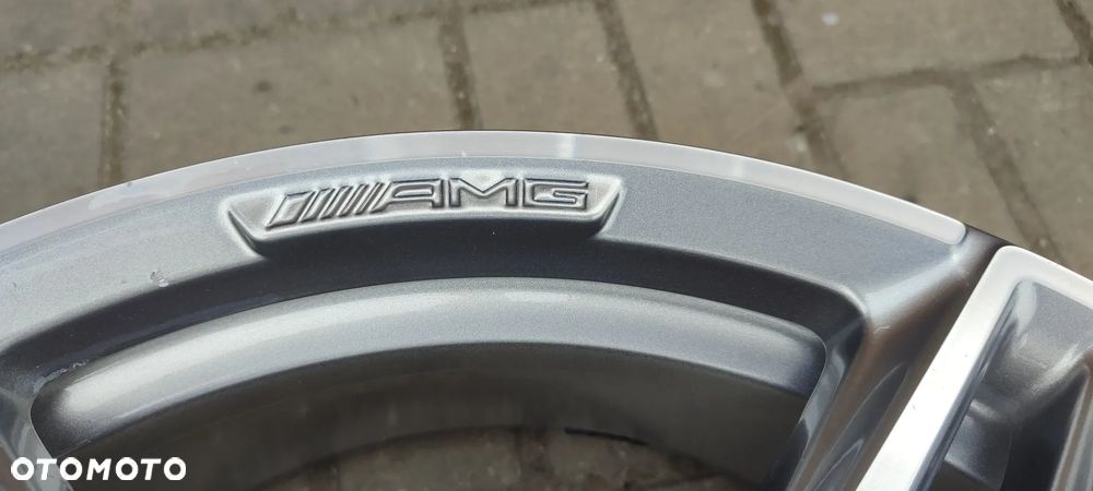 FELGI ALUMNIOWE 2134012000 5x112 AMG 8Jx19 CALI ET43 STOPNIOWANE 2134013800 8Jx19 CALI ET20 MERCEDES W213 I INNE - 18
