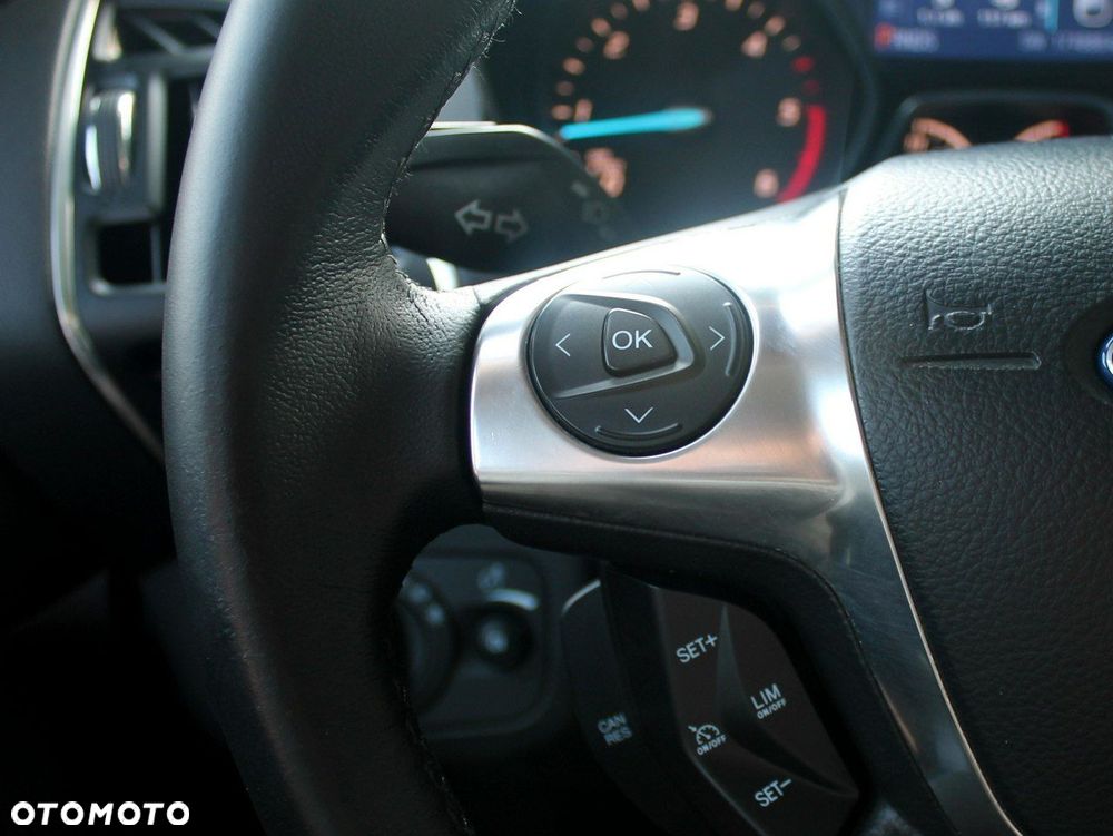 Ford Kuga - 20