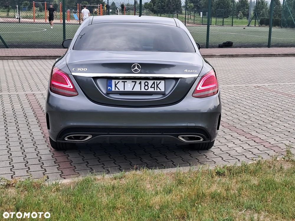 Mercedes-Benz Klasa C 300 4Matic 9G-TRONIC Exclusive - 9