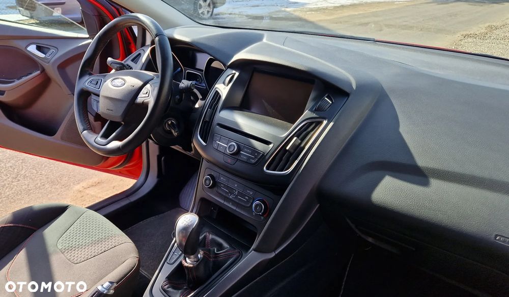 Ford Focus 1.5 EcoBoost STart-Stopp-System ST-LINE - 8