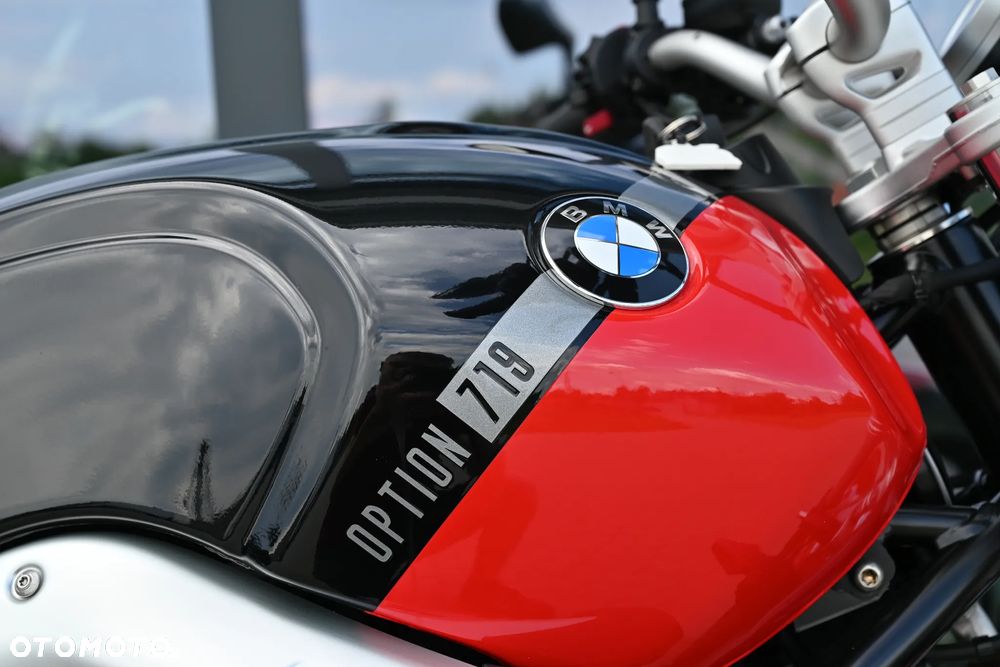 BMW R - 19
