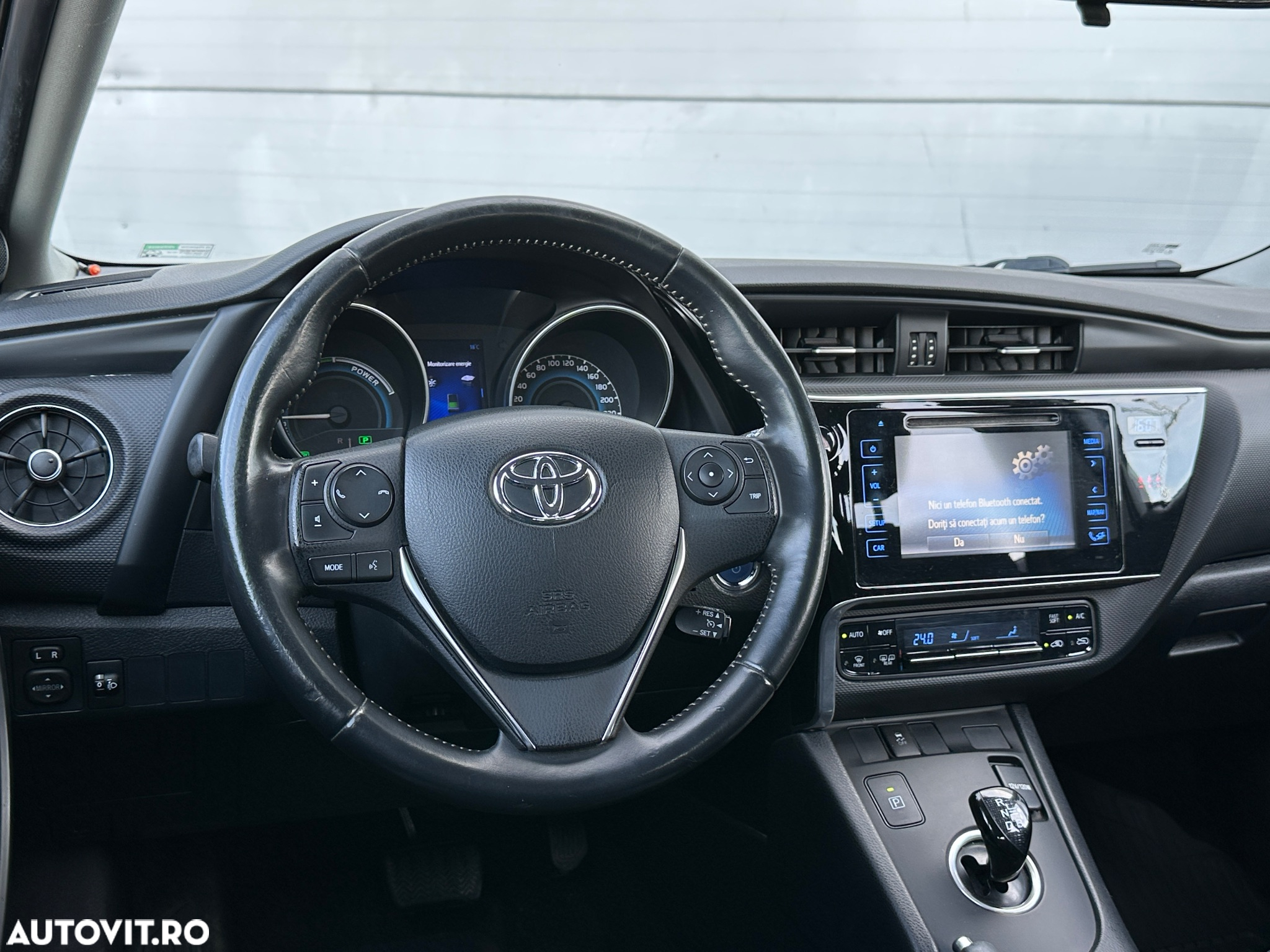 Toyota Auris 1.8 L VVT-i HSD Terra - 7
