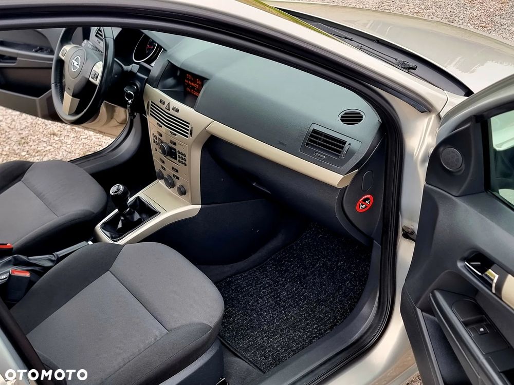 Opel Astra 1.6 Cosmo - 16
