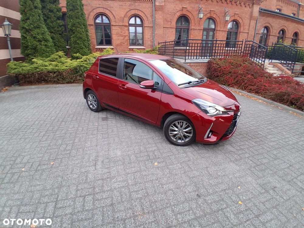 Toyota Yaris 1.5 Premium - 14