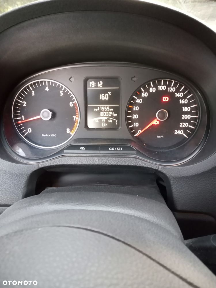 Volkswagen Polo - 6