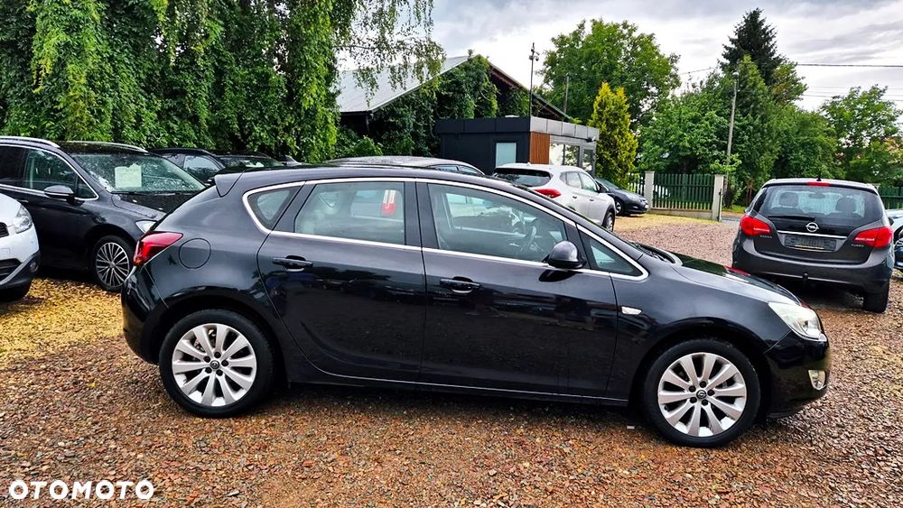 Opel Astra 1.4 T Cosmo - 13