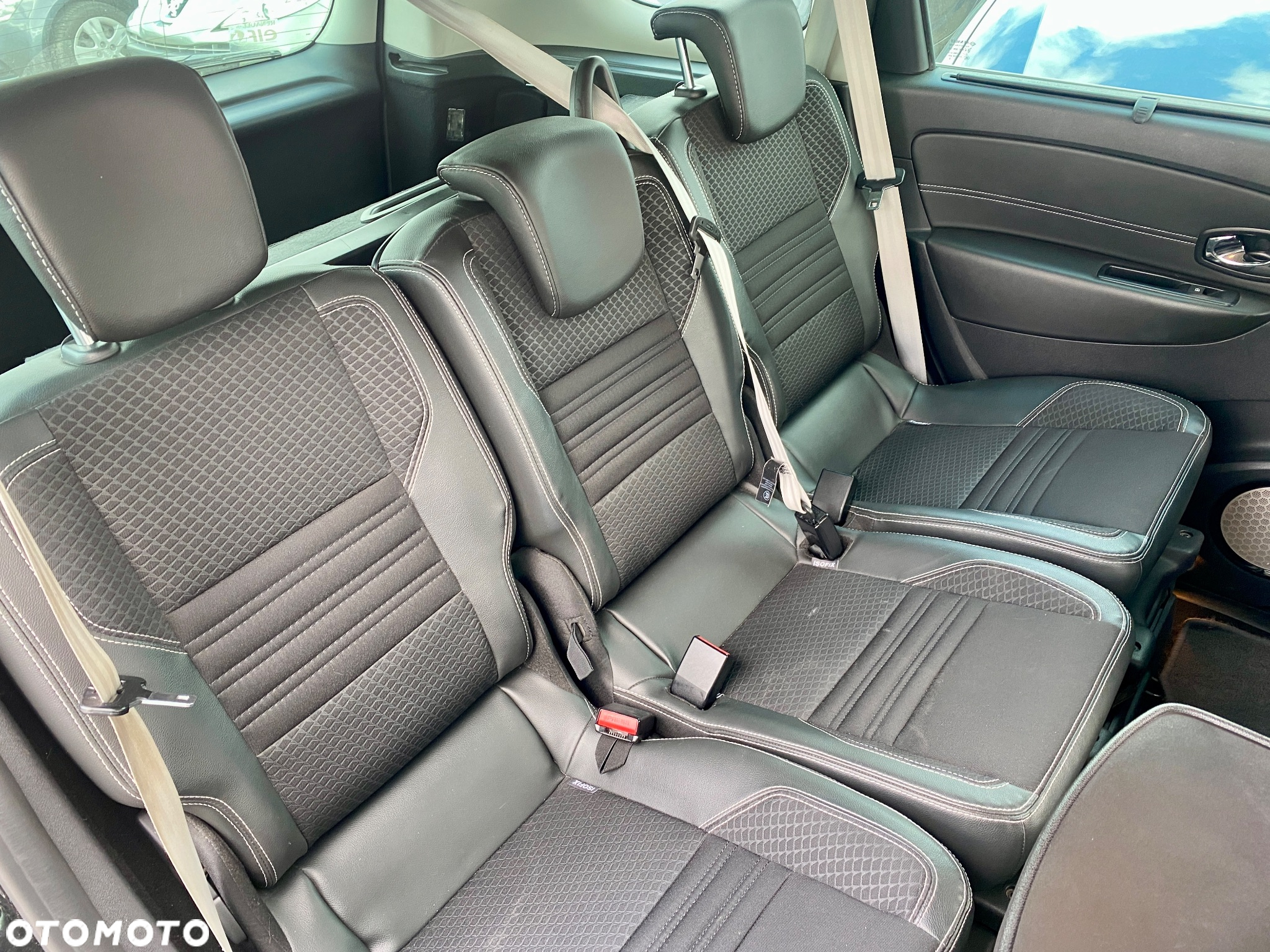 Renault Scenic ENERGY TCe 130 S&S Bose Edition - 10