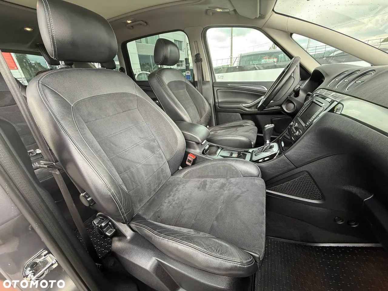 Ford S-Max 2.0 TDCi DPF Business Edition - 35