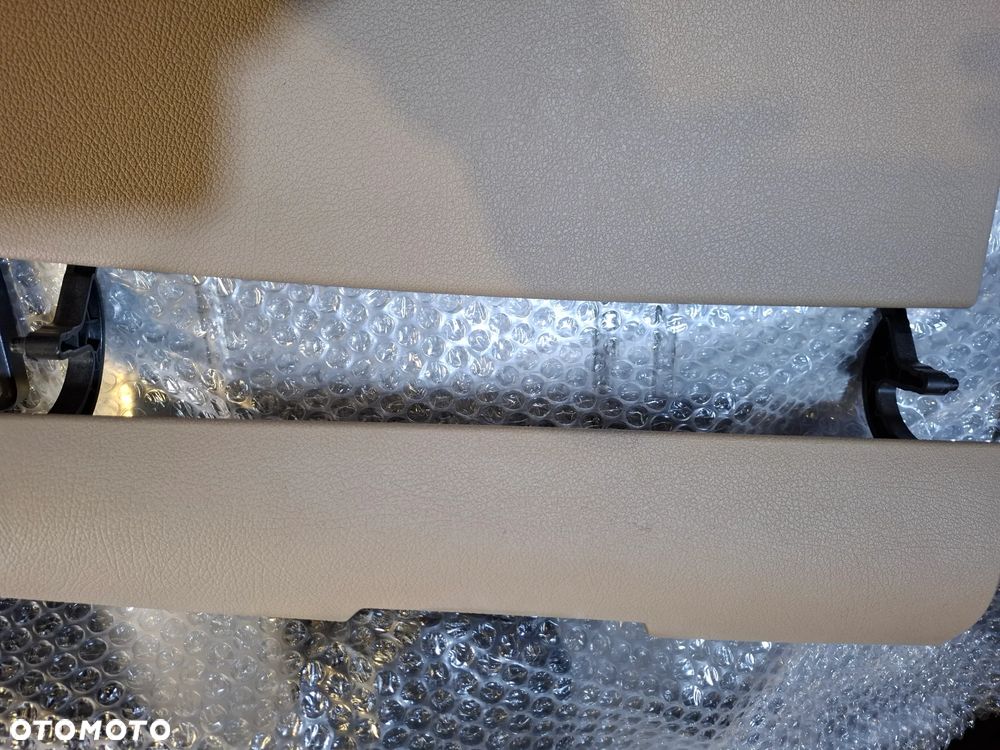 Stolik do mp4 kompletny - 4