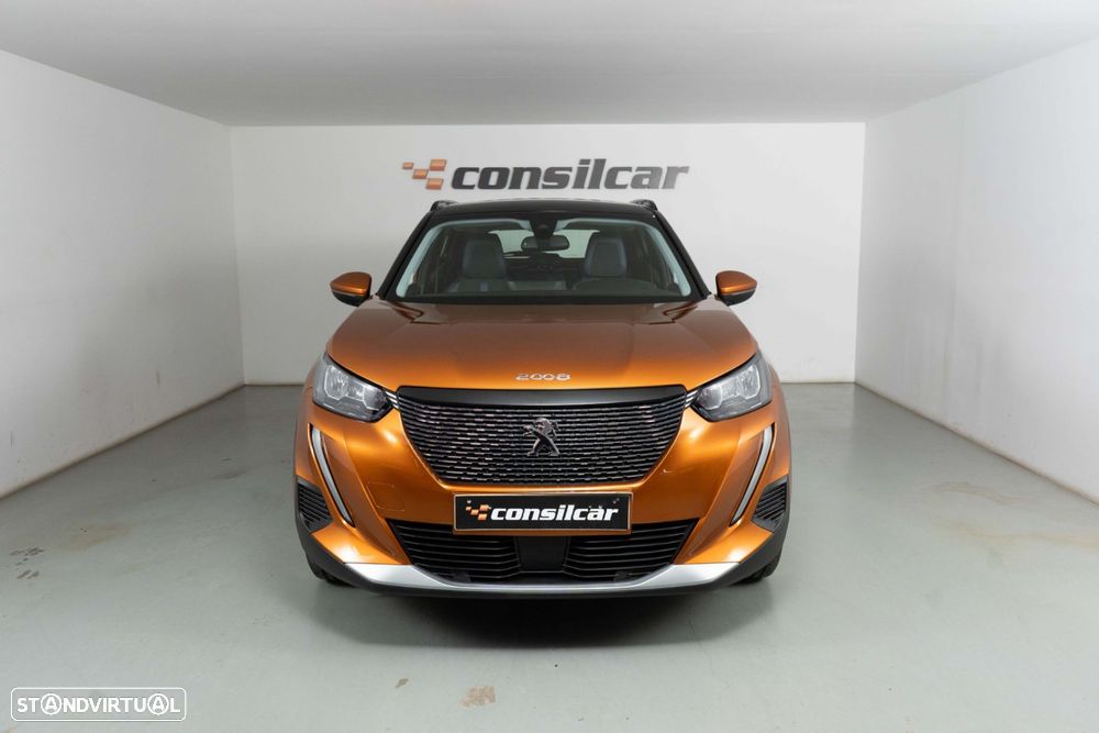 Peugeot 2008 1.2 PureTech Allure EAT8 - 3