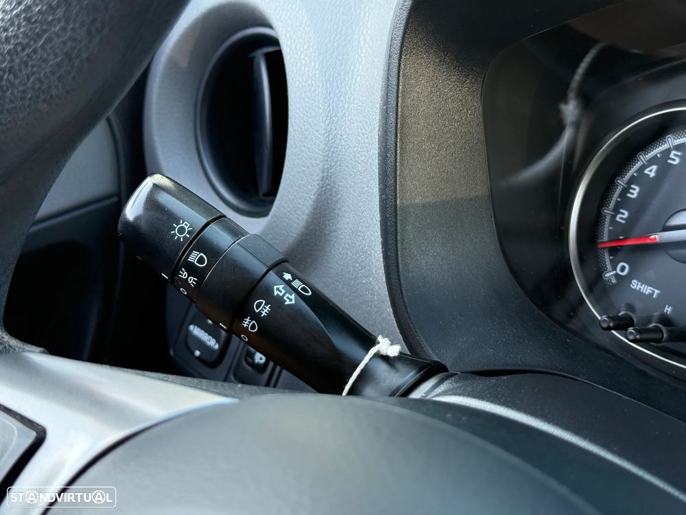 Toyota Yaris 1.0 VVT-i - 31
