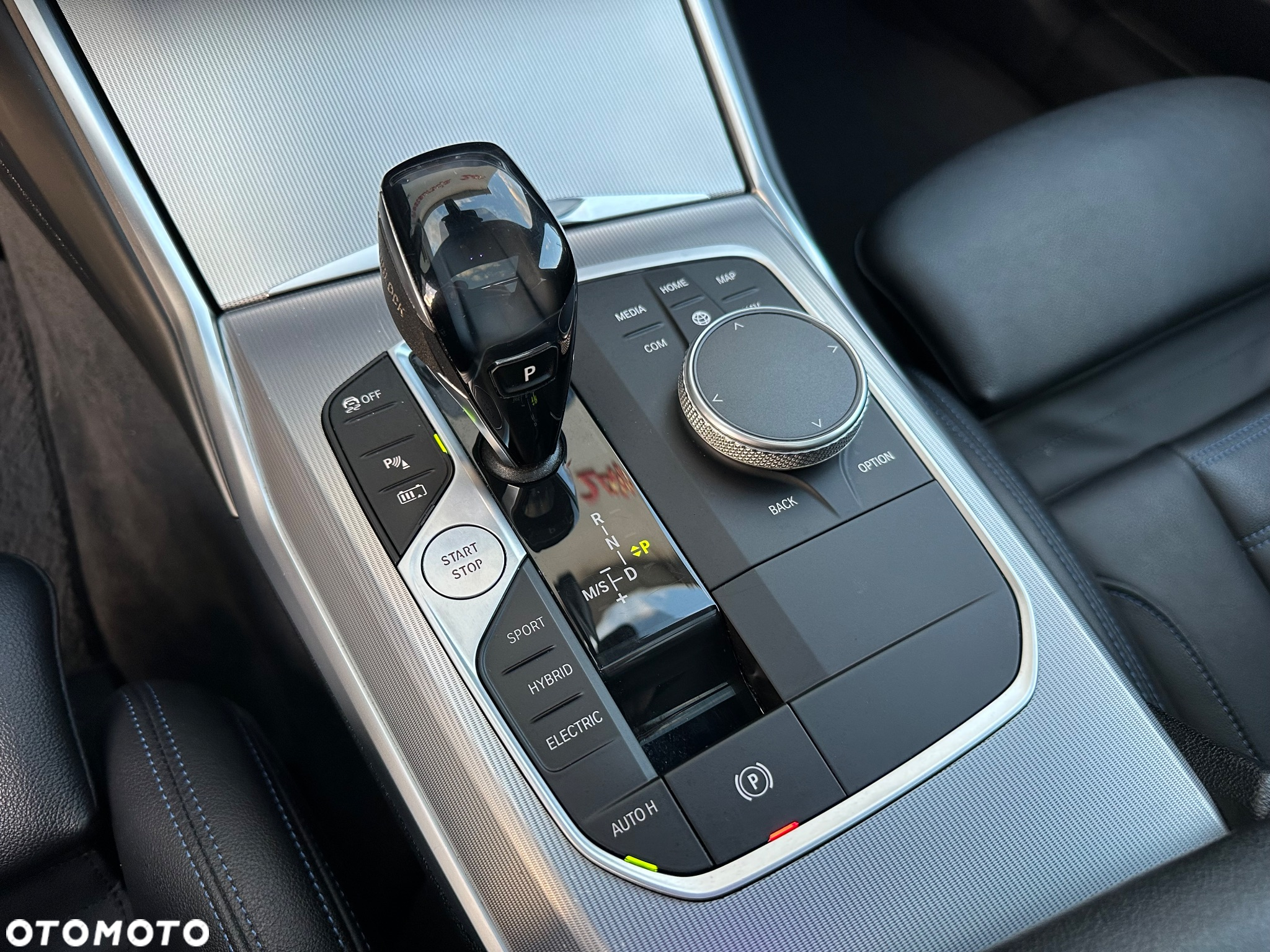 BMW Seria 3 330e PHEV M Sport sport - 28