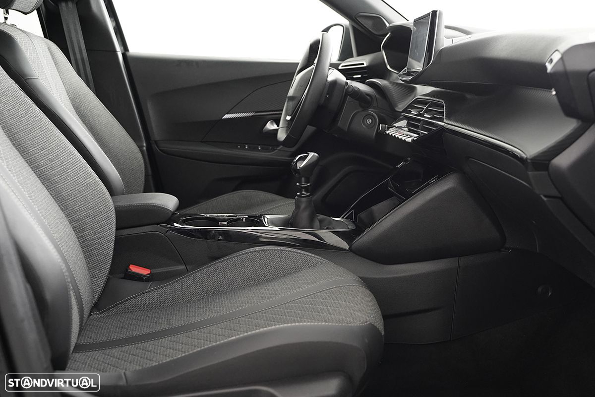 Peugeot 2008 1.2 PureTech Allure - 23