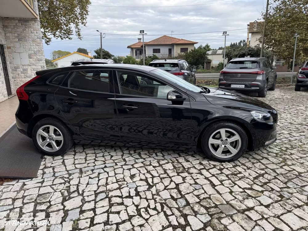 Volvo V40 2.0 D2 Momentum - 5