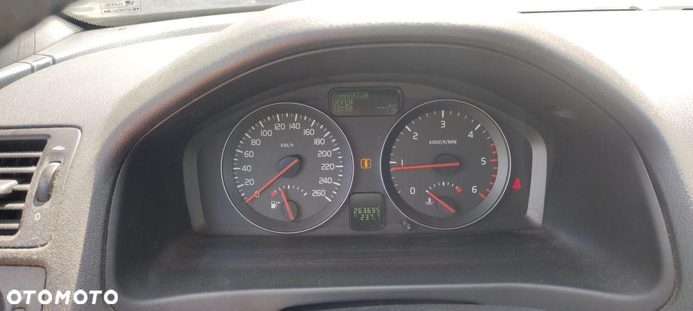 Volvo S40 2.0D Momentum - 8