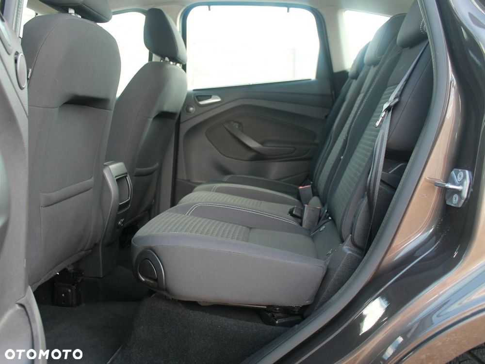 Ford C-MAX - 16