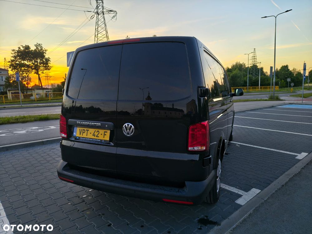 Volkswagen Transporter - 8