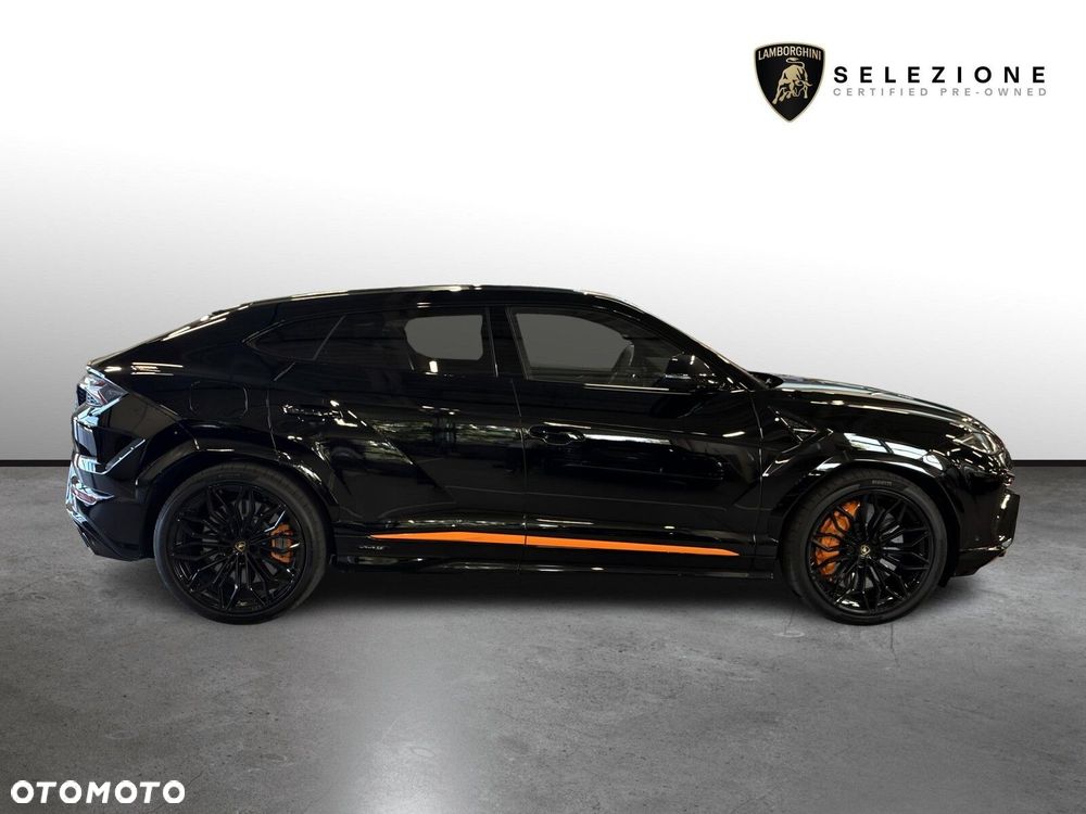 Lamborghini Urus - 3
