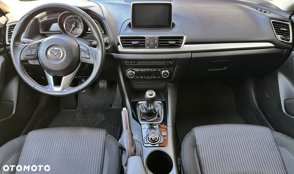 Mazda 3 - 4