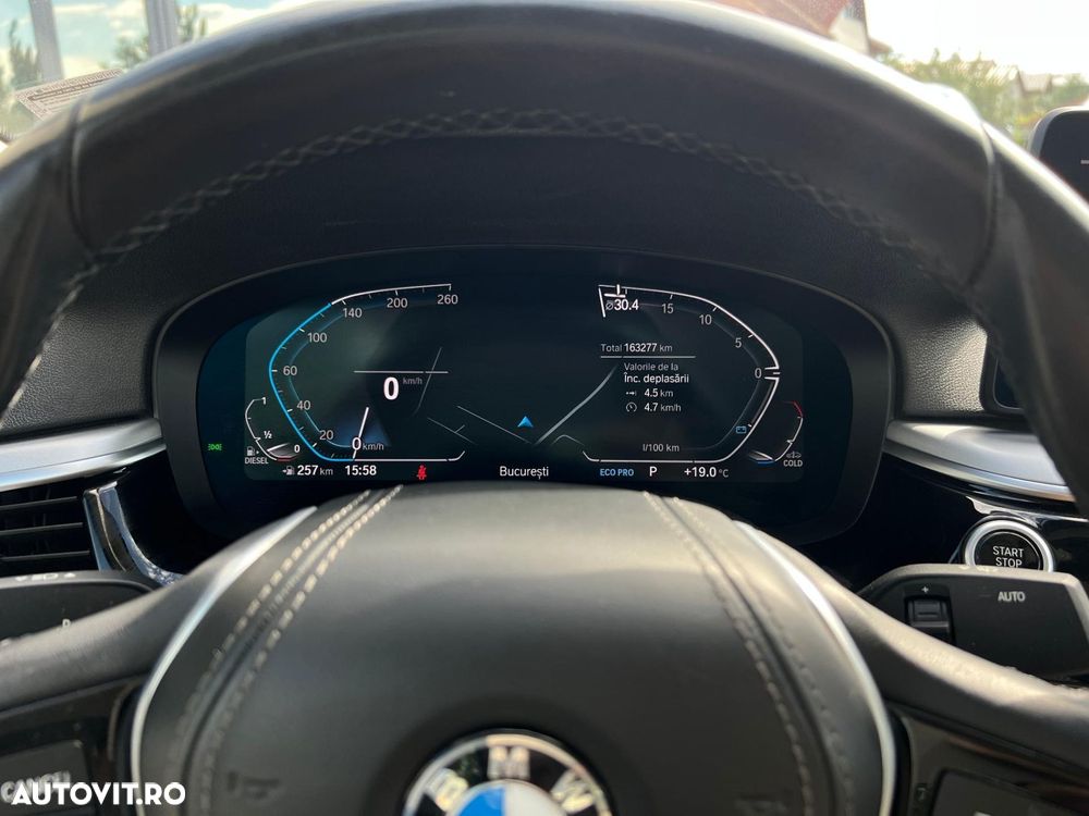 BMW Seria 5 520d xDrive AT MHEV - 18