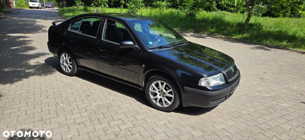 Skoda Octavia 1.6 IMPULS EDITION - 10