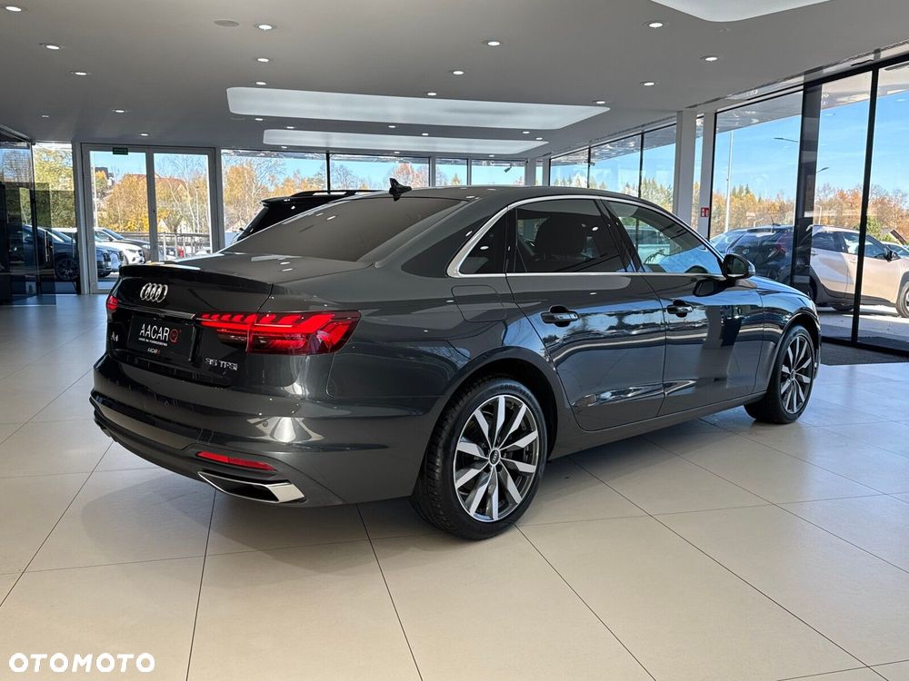 Audi A4 Limousine - 5