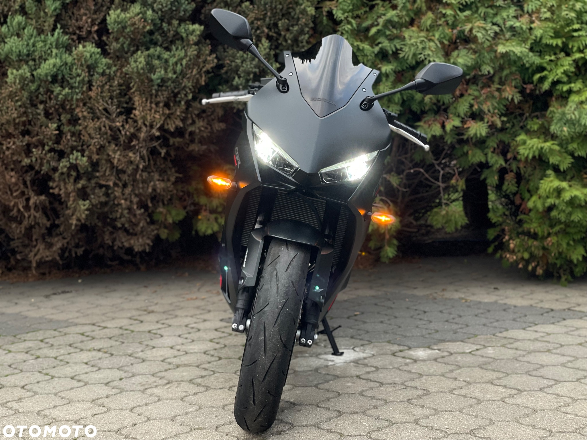 Honda CBR - 8