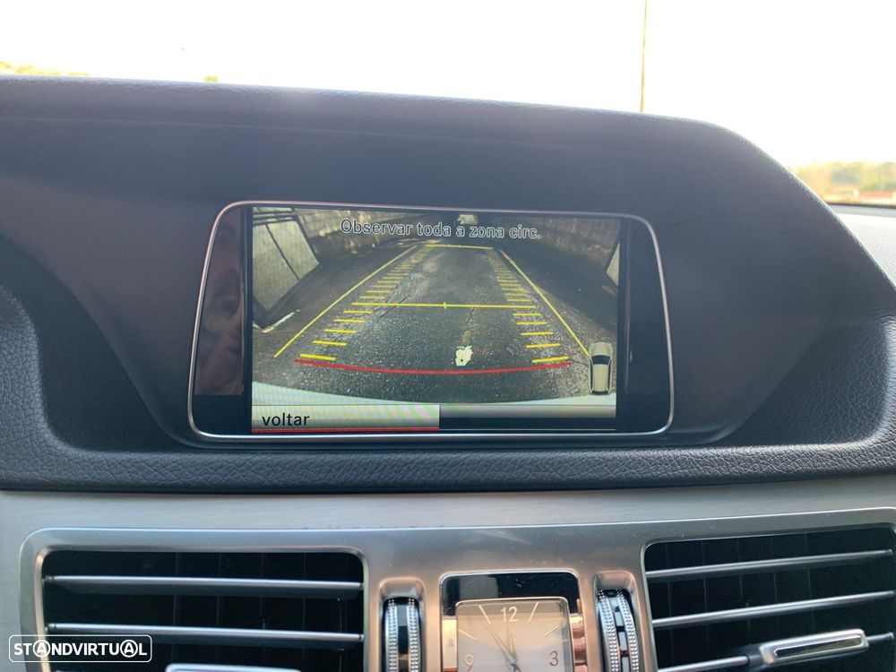 Mercedes-Benz E 220 BlueTEC Avantgarde Auto. - 23