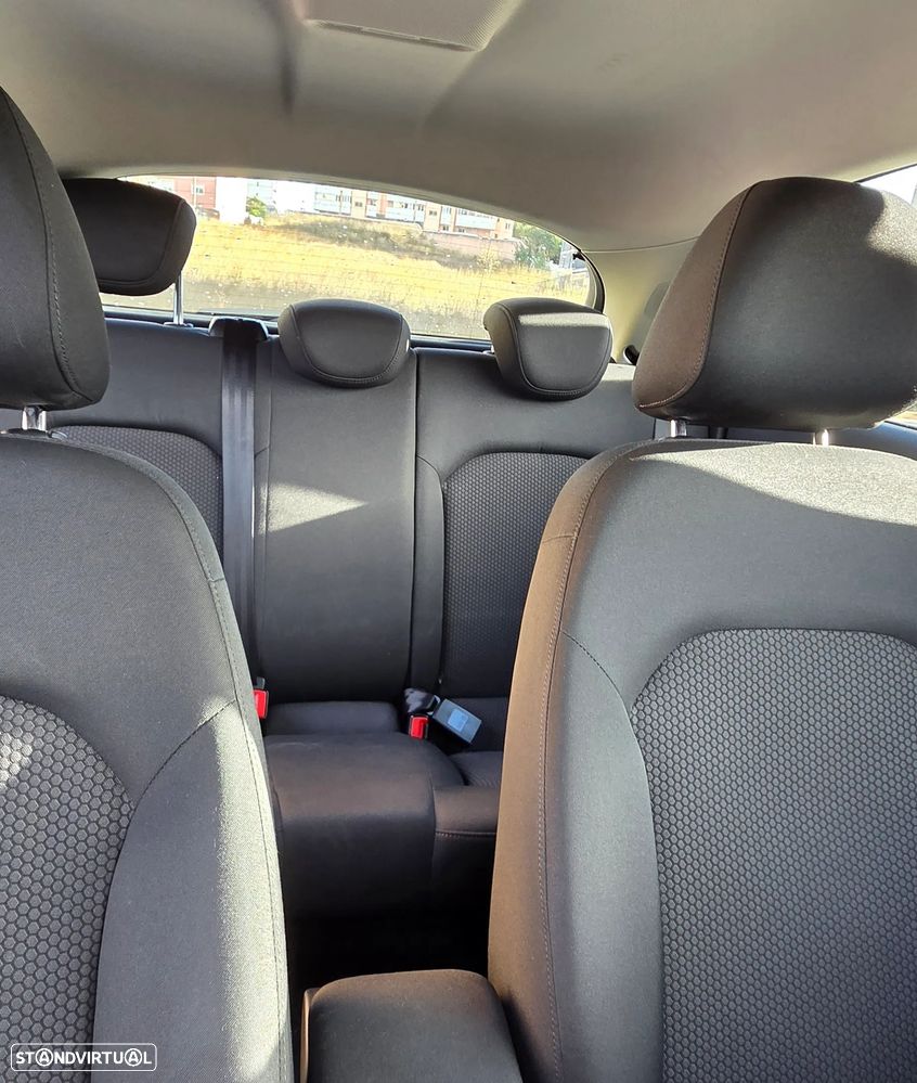 Audi A1 Sportback 1.0 TFSI S-line - 13