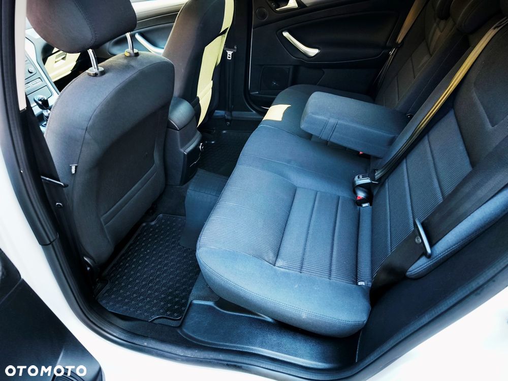 Ford Mondeo 2.0 TDCi Titanium - 8