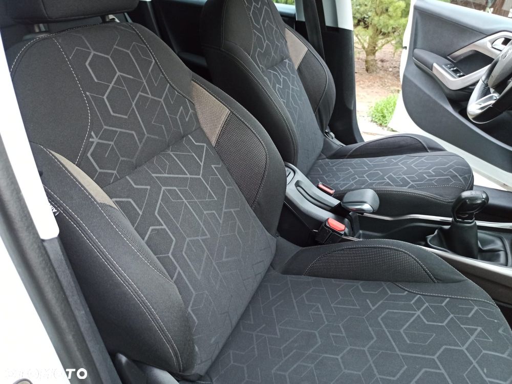 Peugeot 2008 PureTech 82 Active - 13