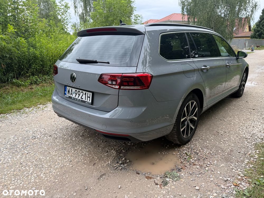 Volkswagen Passat - 20