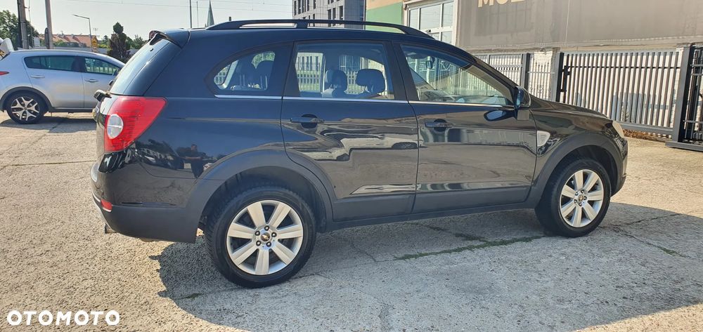Chevrolet Captiva 2.4 LS 5os - 15
