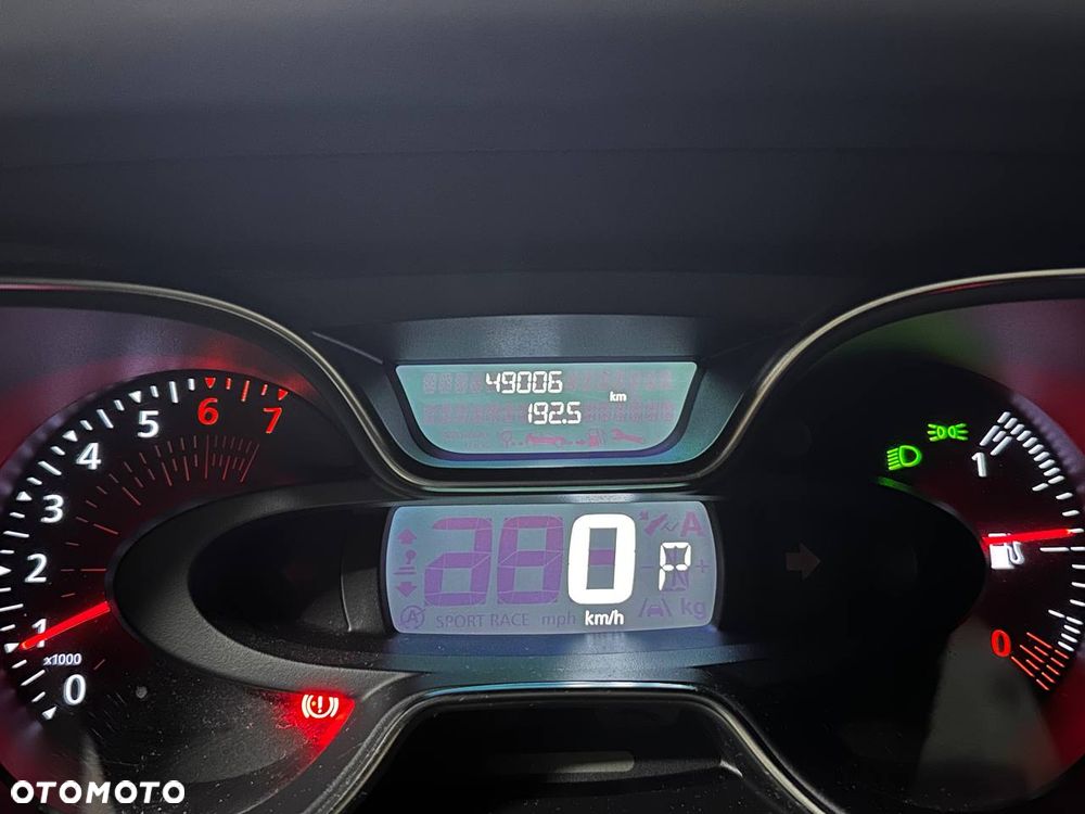 Renault Captur 1.2 Energy TCe XMOD EDC - 21
