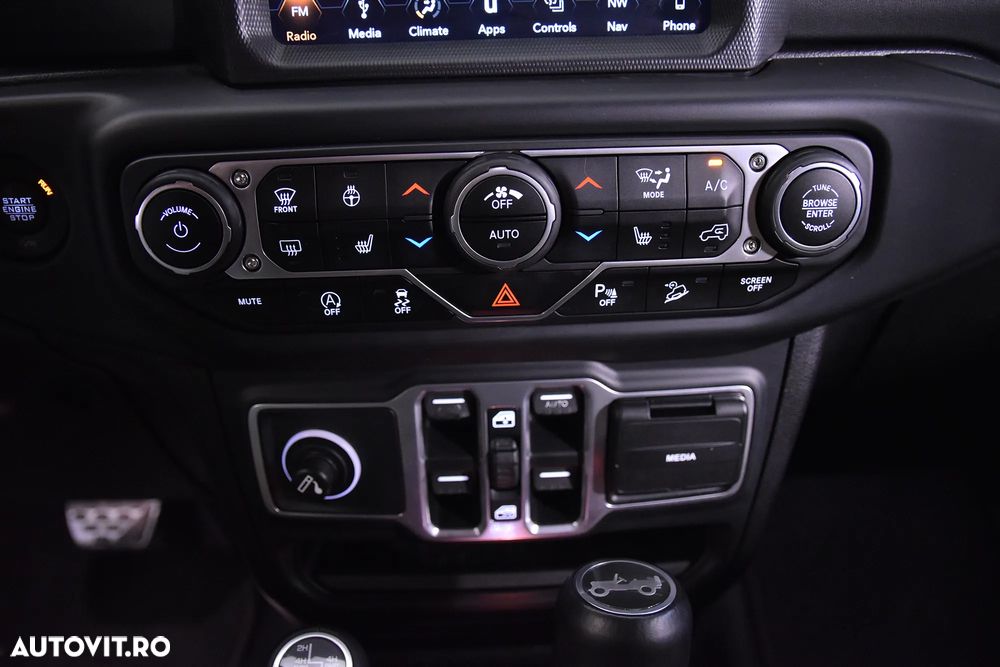 Jeep Wrangler Unlimited 2.2 CRD AT8 Sahara - 17